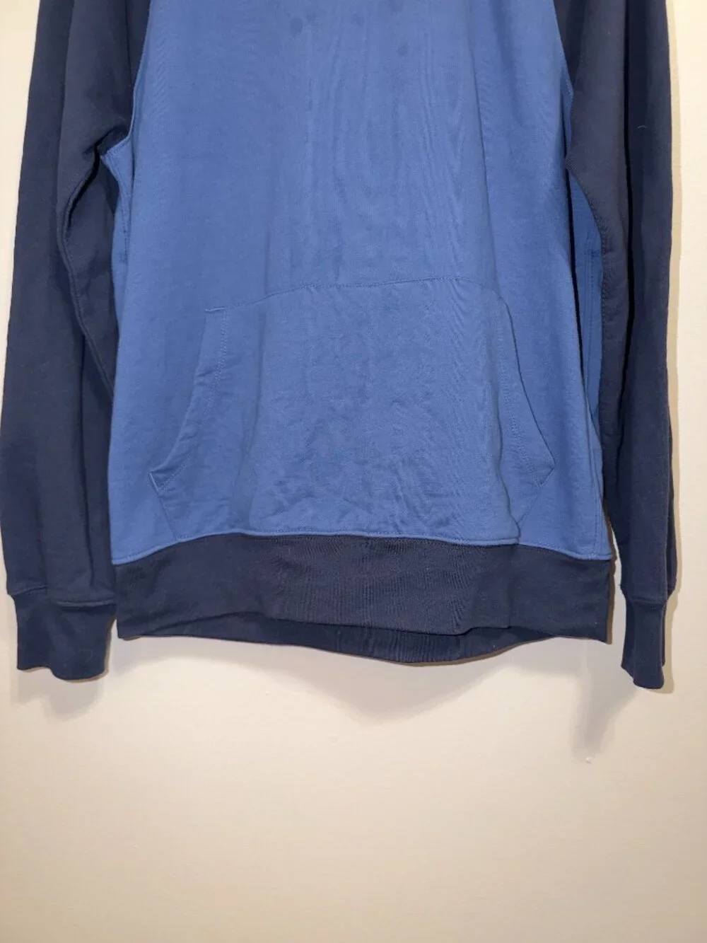 J.Crew Men's Large Two-Tone Blue Fleece Raglan Hoodie Sweatshirt